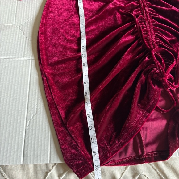 Velvet off shoulder dress size large - Picture 7 of 8
